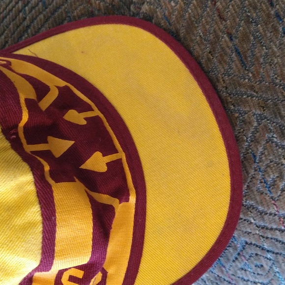 Vintage University of Minnesota Golden Gophers Cap - Picture 5 of 10